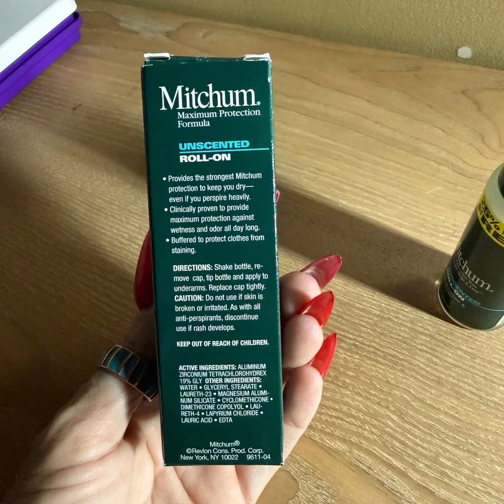 Mitchum Roll-On Deodorant Mens 1.9oz Unscented Vintage Discontinued Glass‎ Botle